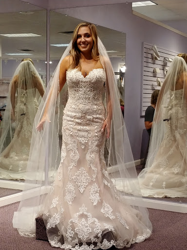 Bridal Shop «Lavender Bridal Salon», reviews and photos, 218 W 3rd St, Dover, OH 44622, USA