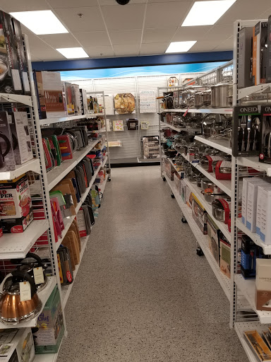 Clothing Store «Ross Dress for Less», reviews and photos, 201 E Main St, Alhambra, CA 91801, USA