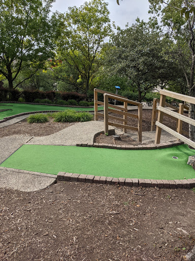 Miniature Golf Course «Highland Park Golf Learning Center», reviews and photos, 2205 Skokie Valley Rd, Highland Park, IL 60035, USA