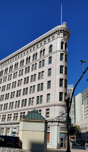 Wine Bar «Downtown Wine Merchants», reviews and photos, 102 Frank H Ogawa Plaza, Oakland, CA 94612, USA