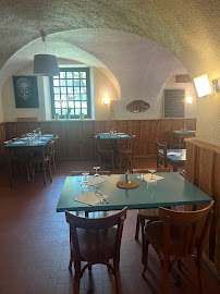 Atmosphère du Restaurant La Poterne à Saint-Jean-de-Maurienne - n°12