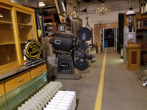 Door Supplier «Bauer Brothers Salvage», reviews and photos, 2432 N 2nd St, Minneapolis, MN 55411, USA