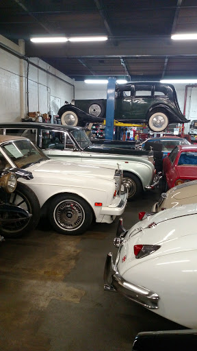 Used Car Dealer «Gullwing Motor Cars, Inc», reviews and photos, 24-30 46th St, Astoria, NY 11103, USA