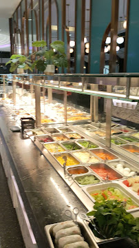 Atmosphère du Restaurant de type buffet Shinjuku à Saint-Cyr-l'École - n°18