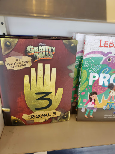 Book Store «Books-A-Million», reviews and photos, 994 Breckenridge Ln, Louisville, KY 40207, USA