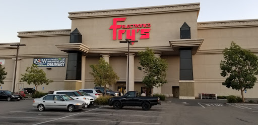 Electronics Store «Frys Electronics», reviews and photos
