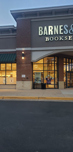 Book Store «Barnes & Noble», reviews and photos, 6646 Loisdale Rd, Springfield, VA 22150, USA