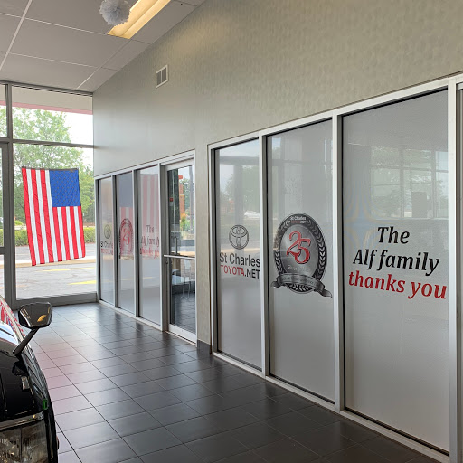 Toyota Dealer «St Charles Toyota», reviews and photos, 2651 E Main St, St Charles, IL 60174, USA