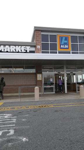 Supermarket «ALDI», reviews and photos, 901 17th St NE, Washington, DC 20002, USA