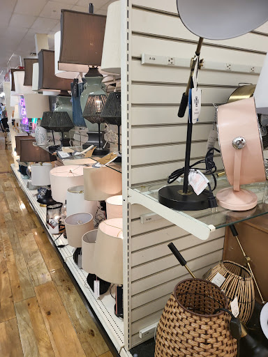 Furniture Store «HomeGoods», reviews and photos, 13580 SW 120th St, Miami, FL 33186, USA