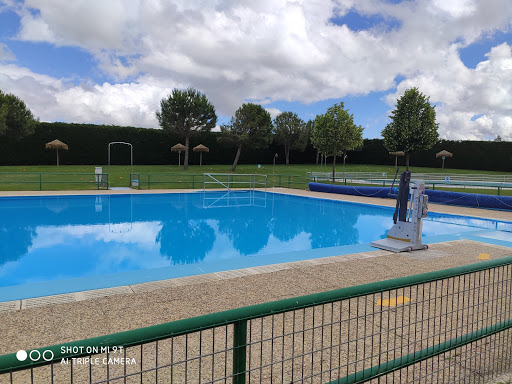Piscinas Municipales de Cespedosa de Tormes en Cespedosa de Tormes, Salamanca