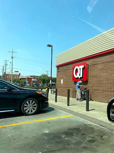 QuikTrip, 1010 E Douglas Ave, Wichita, KS 67211, USA, 