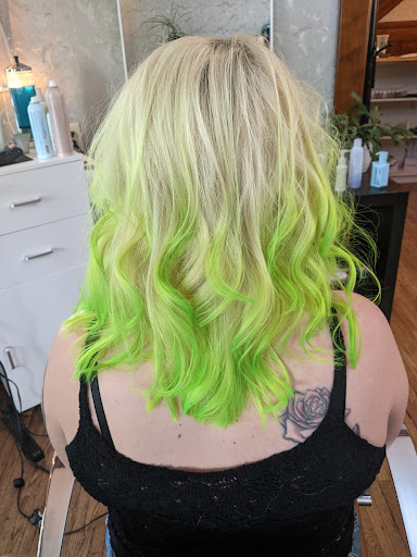 Beauty Salon «Daydreams Salon & Spa», reviews and photos, 57 S 2nd St, Newport, PA 17074, USA