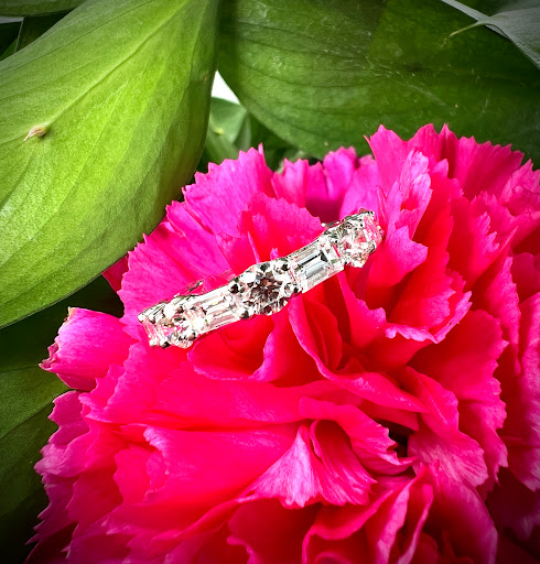 Jewelry Store «Toner Jewelers», reviews and photos, 6285 W 135th St, Overland Park, KS 66223, USA