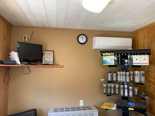 Barber Shop «Silver Lake Barbershop», reviews and photos, 404 E Lake St, Silver Lake, WI 53170, USA