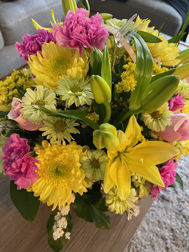 Florist «Westgate Flower & Plant Shop», reviews and photos, 841 S Oak Park Ave, Oak Park, IL 60304, USA