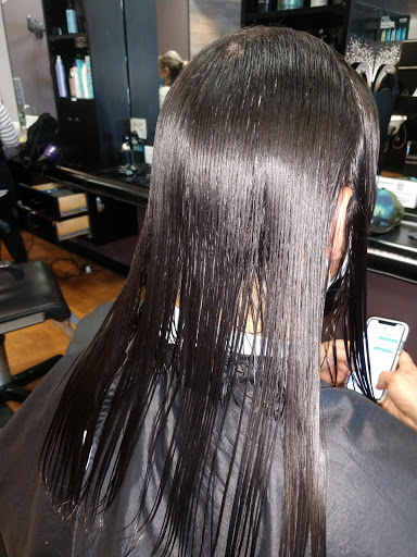 Shopping Mall «Seacliff Village Shopping Center», reviews and photos, Yorktown St & Main St, Huntington Beach, CA 92648, USA