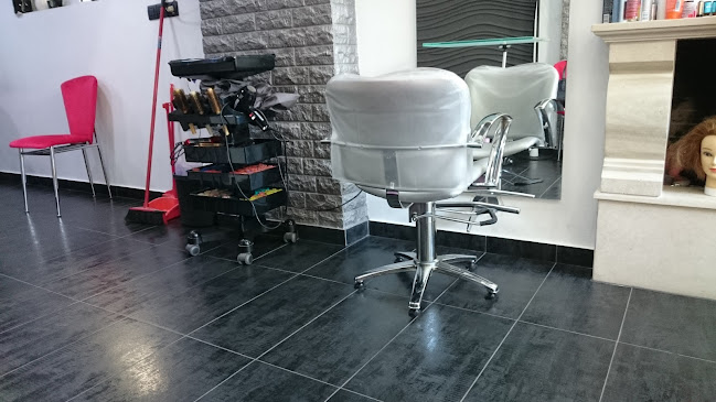 Comentarii opinii despre Κομμωτήριο Έλενα