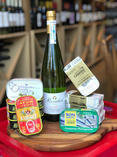 Liquor Store «Grand Cata, Latin Wine Shop», reviews and photos, 1550 7th St NW, Washington, DC 20001, USA