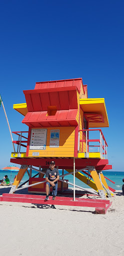 Liquor Store «Riviera Liquors», reviews and photos, 2401 Collins Ave # C1, Miami, FL 33140, USA