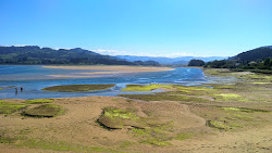 Playa de Misiego'in fotoğrafı - rahatlamayı sevenler arasında popüler bir yer