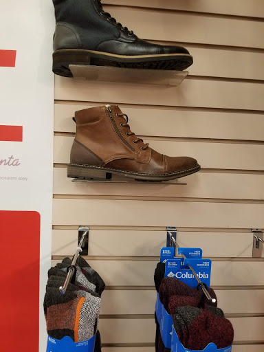 Shopping Mall «Marketplace Mall», reviews and photos, 2101 Peters Creek Pkwy, Winston-Salem, NC 27127, USA