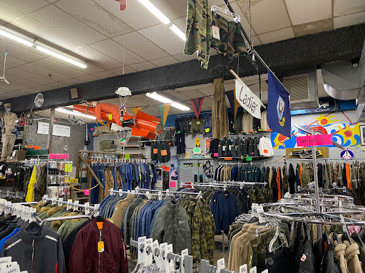 Sporting Goods Store «Andy & Bax Sporting Goods», reviews and photos, 324 SE Grand Ave, Portland, OR 97214, USA