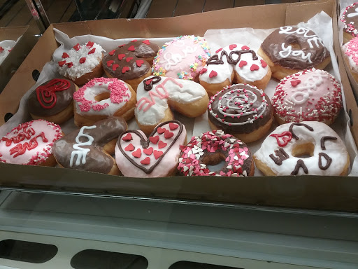 Donut Shop «Dallas Donuts», reviews and photos, 1930 6th St, Bremerton, WA 98337, USA