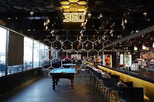 360° - Best cocktail bar & lounge| Panoramic Rooftop image
