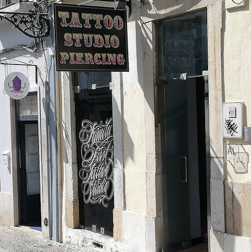 Family First Tattoo Studio - Faro