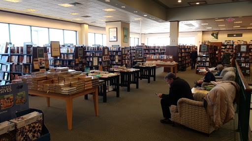 Book Store «Barnes & Noble Oxford Valley», reviews and photos, 210 Commerce Blvd, Fairless Hills, PA 19030, USA