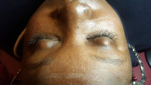 Nene's Gorgeous Lashes