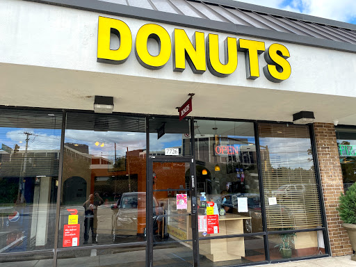 Donut Shop «Forest Donuts», reviews and photos, 7726 Forest Ln, Dallas, TX 75230, USA