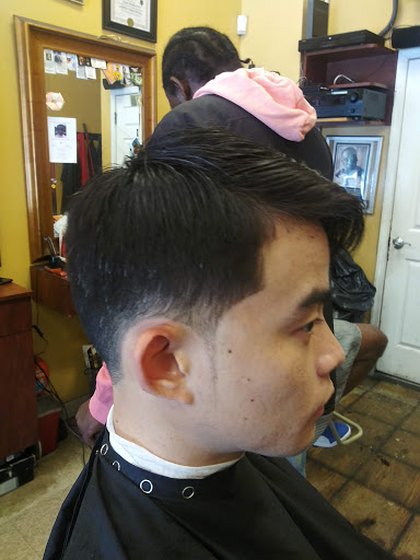 Beauty Salon «Dons & Divas Unisex Hair Salon», reviews and photos, 289 Nostrand Ave # A, Brooklyn, NY 11216, USA