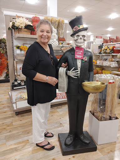 Department Store «HomeGoods», reviews and photos, 4155 9th St N, Naples, FL 34103, USA