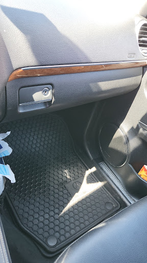 Car Wash «Carleton Car Wash», reviews and photos, 171 Carleton Ave, East Islip, NY 11730, USA