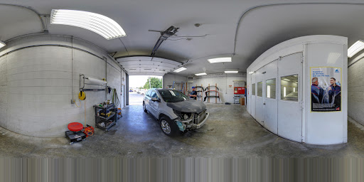 Auto Body Shop «Geneva Auto Body Inc», reviews and photos, 1152 Elkhorn Rd, Lake Geneva, WI 53147, USA
