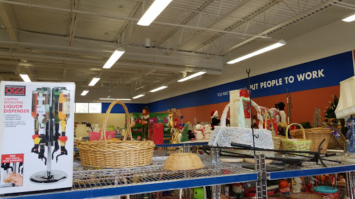 Thrift Store «Goodwill Oxford Store & Donation Station», reviews and photos, 274 Oxford Rd, Oxford, CT 06478, USA