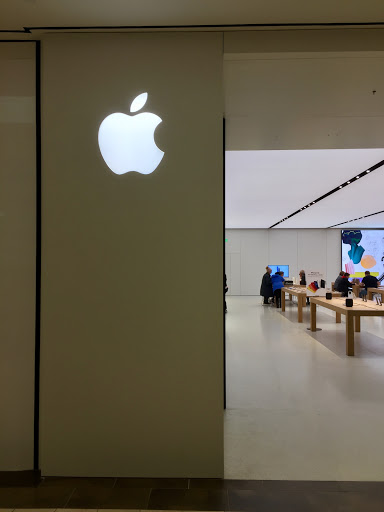 Computer Store «Apple Natick Collection», reviews and photos, 1245 Worcester St, Natick, MA 01760, USA