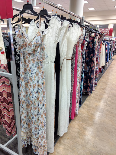 Clothing Store «Burlington Coat Factory», reviews and photos, 900 Commons Dr #414, Dothan, AL 36303, USA