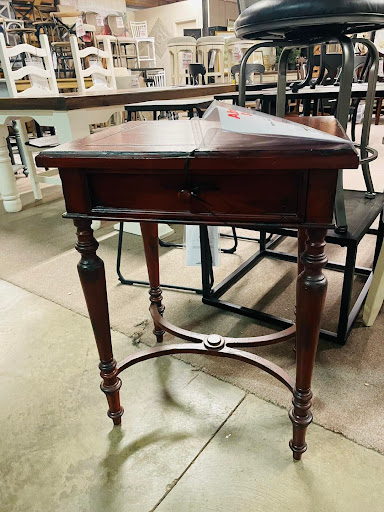 Furniture Store «Room To Room Furniture», reviews and photos, 3651 Cliff Gookin Blvd, Tupelo, MS 38801, USA