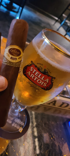 Bar «Admiral Cigar Club», reviews and photos, 4940 New Broad St, Orlando, FL 32814, USA