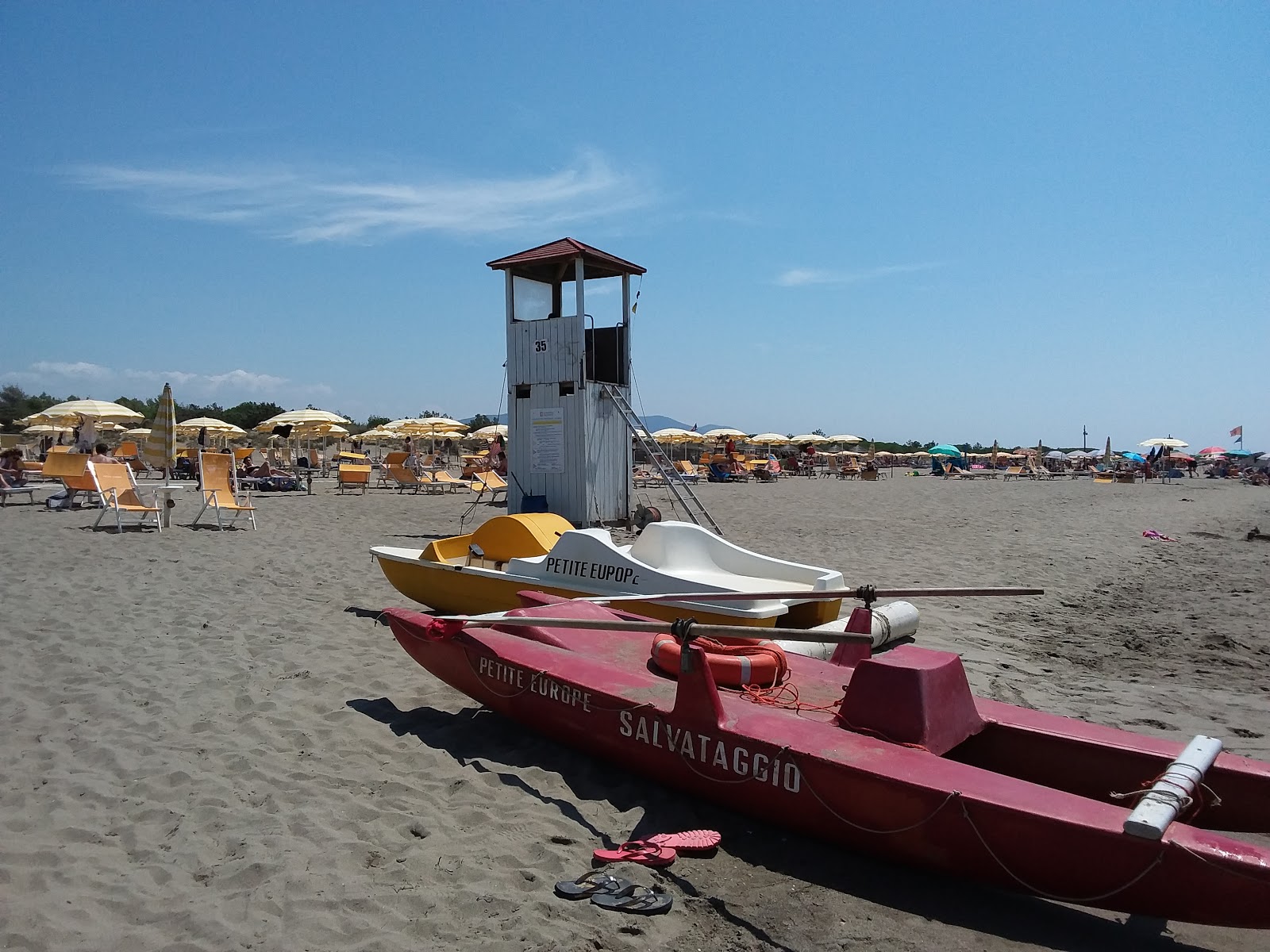 Foto af Spiaggia Principina a Mare med lang lige kyst