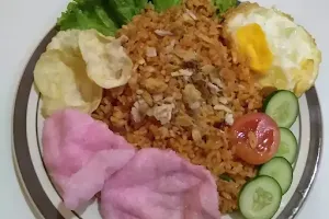 Nasi Goreng Rendang Padang image