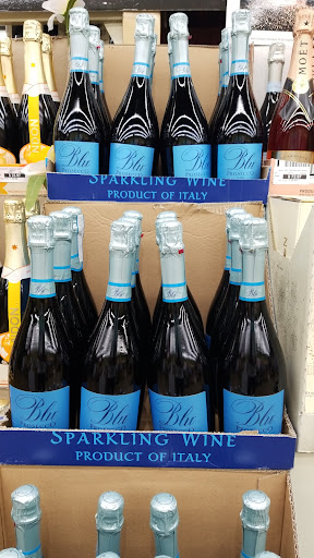 Wine Store «Hudson Wine Co», reviews and photos, 865 Roosevelt Ave, Secaucus, NJ 07094, USA