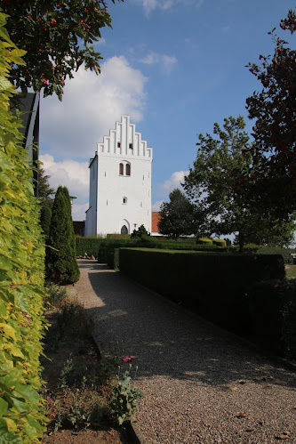 Anmeldelser af Tømmerup Kirke i Holbæk - Kirke