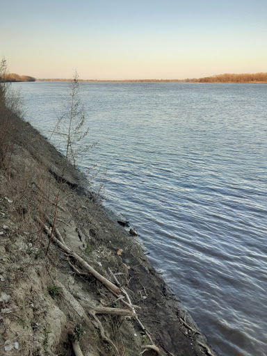 Mississippi Greenway Trailhead: North Riverfront Park-South Entrance