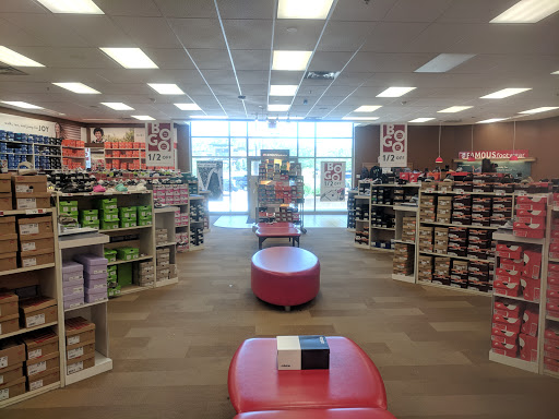 Shoe Store «Famous Footwear», reviews and photos, 5020 N Nevada Ave, Colorado Springs, CO 80918, USA