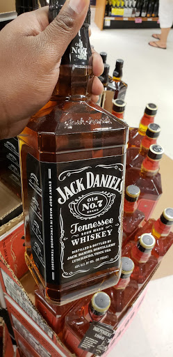 State Liquor Store «NH Liquor & Wine Outlet», reviews and photos, 68 Elm St, Manchester, NH 03103, USA