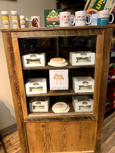 Pet Supply Store «Pets Naturally», reviews and photos, 1420 W South Airport Rd, Traverse City, MI 49686, USA